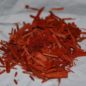 Sandelholz rot geschnitten  Lignum Santali rubri cs unparfumiert
